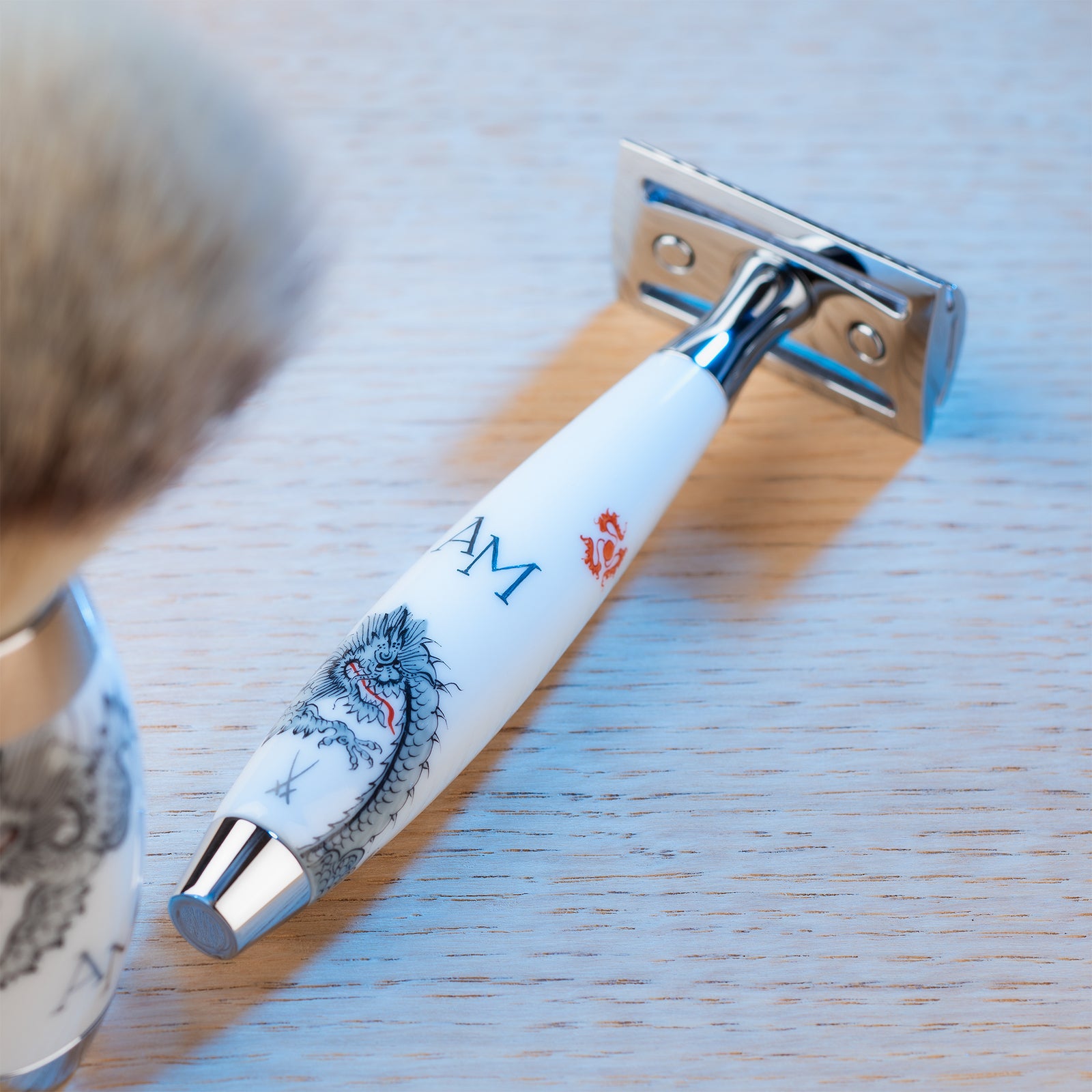 Raksett - Edition - Meissen postulín - Silvertip fiber hár